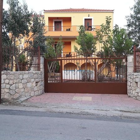Savvas Apartments プリトラ エクステリア 写真