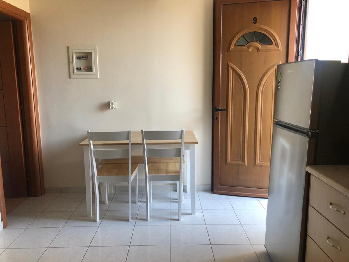 Savvas Apartments プリトラ エクステリア 写真
