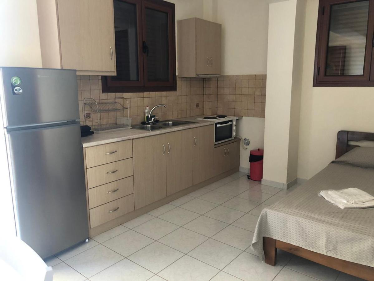 Savvas Apartments プリトラ エクステリア 写真