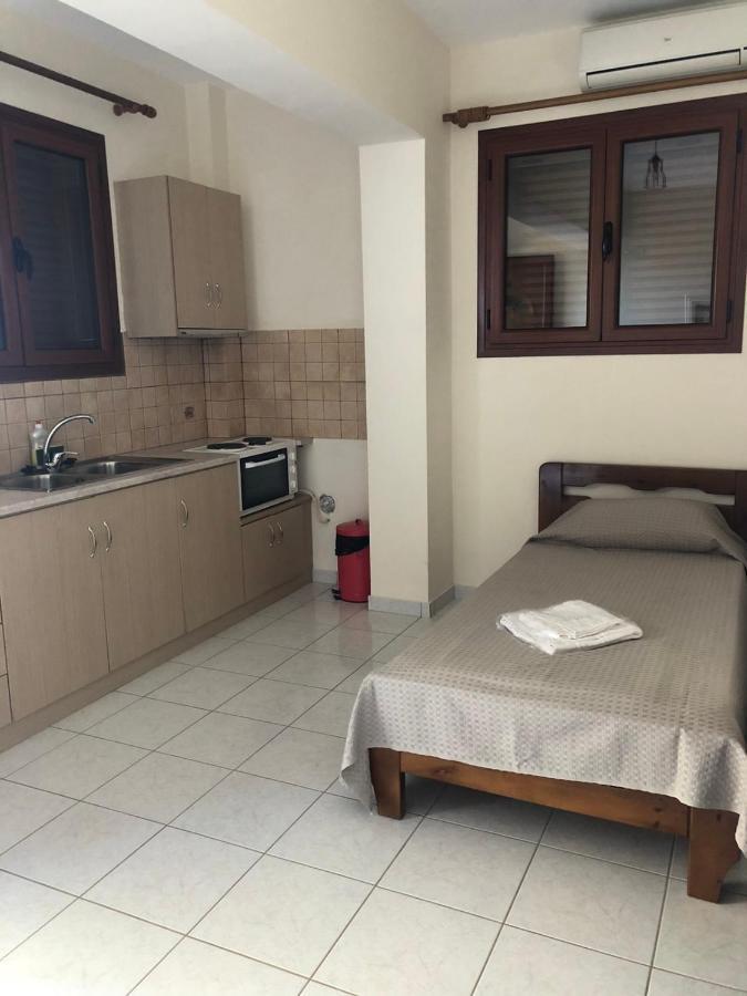 Savvas Apartments プリトラ エクステリア 写真